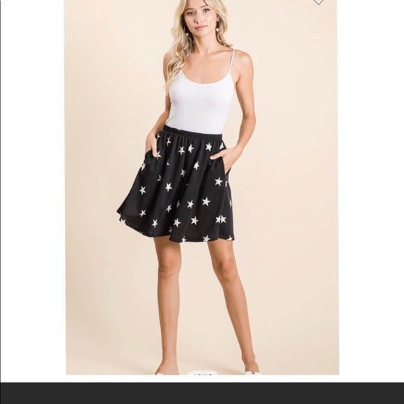 NEW SHORT & SHIRT COMFORT LOUNGE SET - Picture 3 of 9